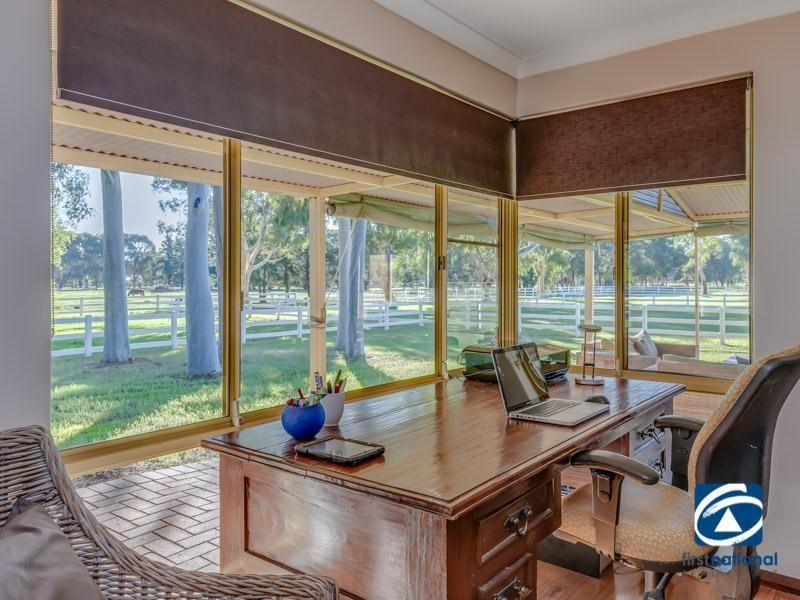 21 Lord Fury Court, Darling Downs WA 6122