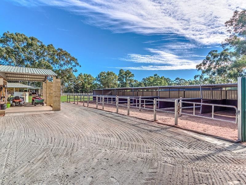 21 Lord Fury Court, Darling Downs WA 6122