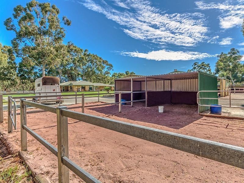 21 Lord Fury Court, Darling Downs WA 6122