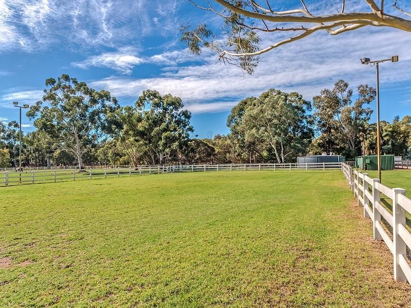 21 Lord Fury Court, Darling Downs WA 6122
