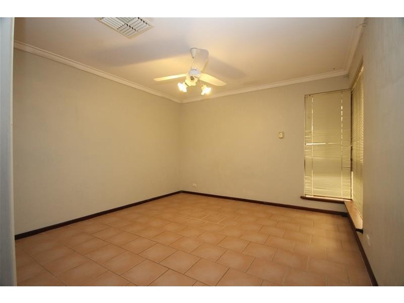 32 Stevenage Street, Huntingdale WA 6110