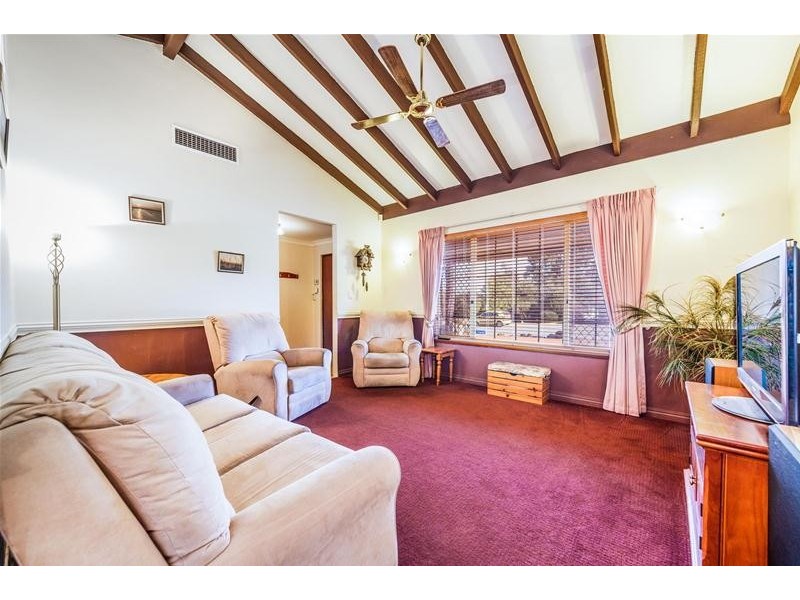 39 Coolabah Way, Forrestfield WA 6058