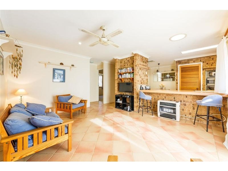 39 Coolabah Way, Forrestfield WA 6058