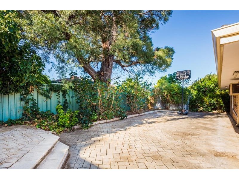 39 Coolabah Way, Forrestfield WA 6058