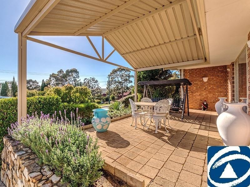 3 Hillside Road, Mount Richon WA 6112