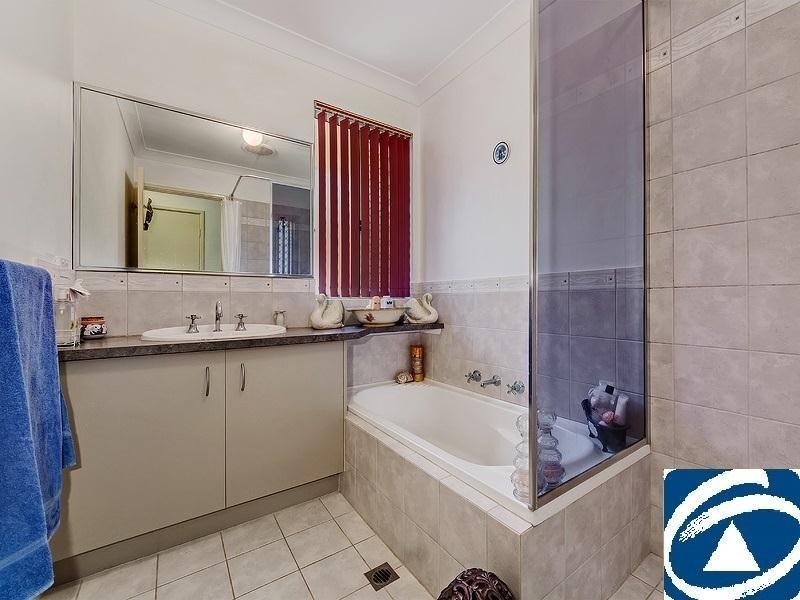 3 Hillside Road, Mount Richon WA 6112