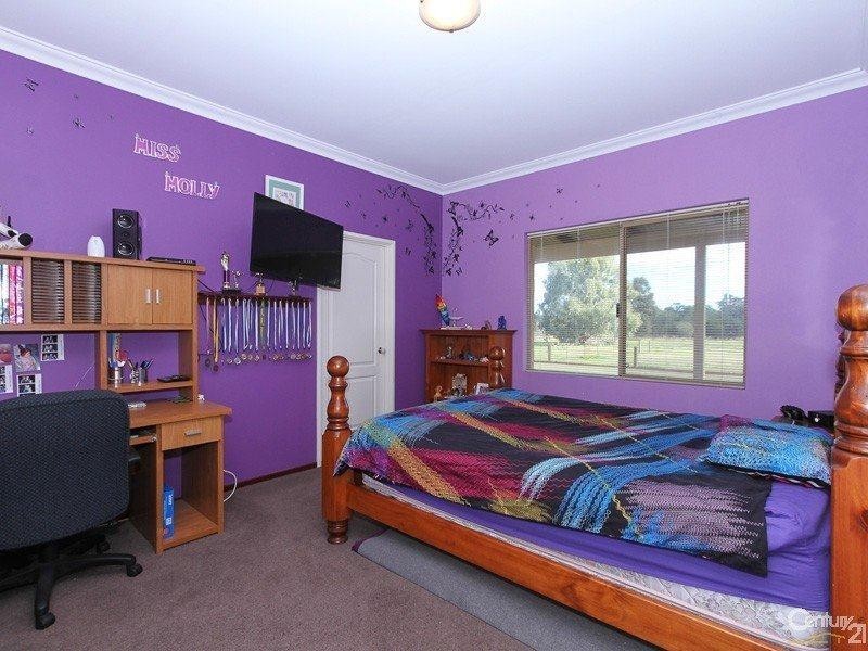 110 Cumming Road, Oakford WA 6121