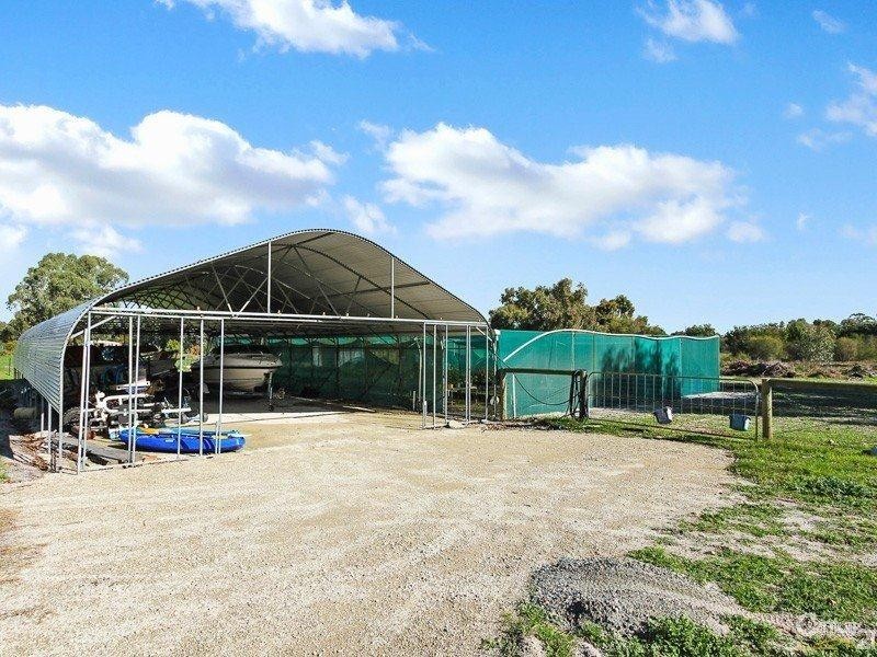 110 Cumming Road, Oakford WA 6121