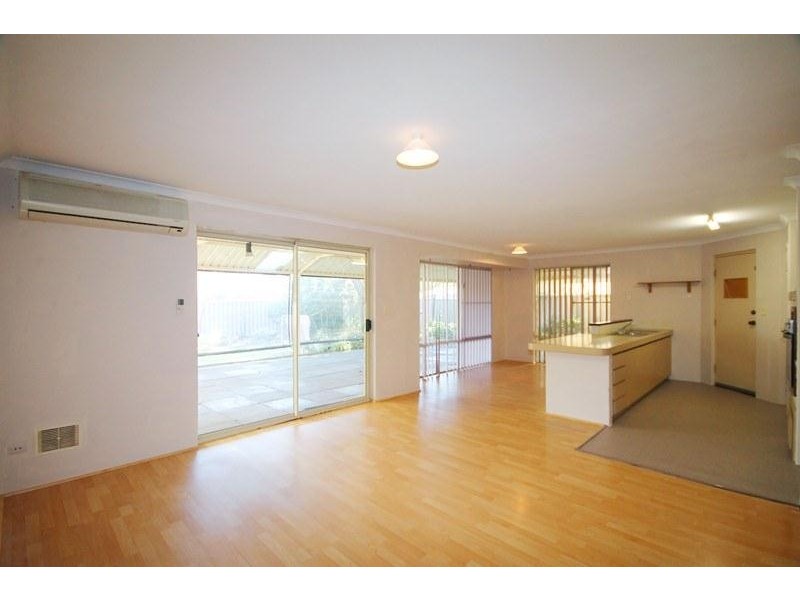 93 Braemore Street, Seville Grove WA 6112