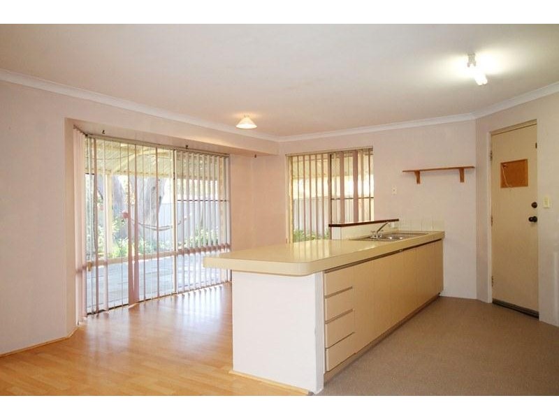 93 Braemore Street, Seville Grove WA 6112