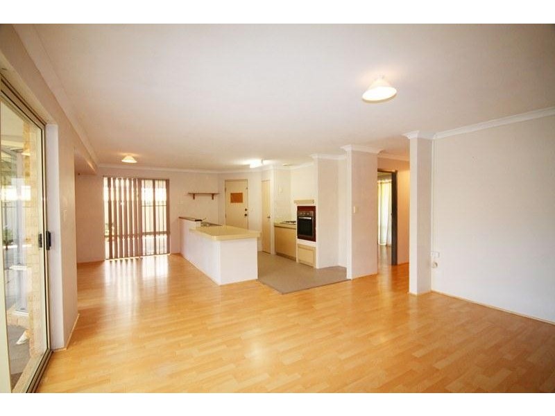 93 Braemore Street, Seville Grove WA 6112