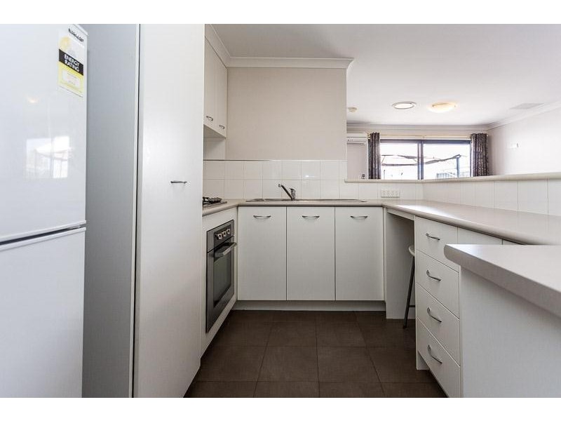 1/2 Salamanca Boulevard, Seville Grove WA 6112