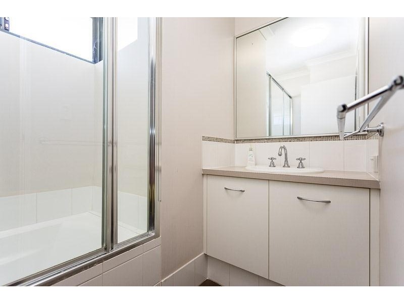 1/2 Salamanca Boulevard, Seville Grove WA 6112