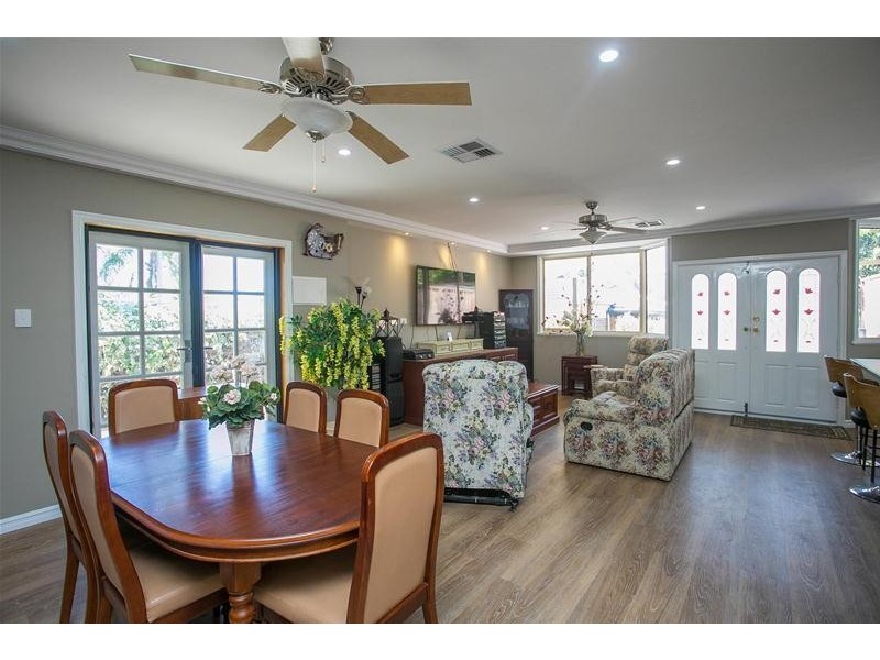 207 Kalamunda Road, Maida Vale WA 6057