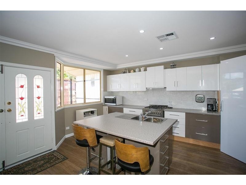 207 Kalamunda Road, Maida Vale WA 6057