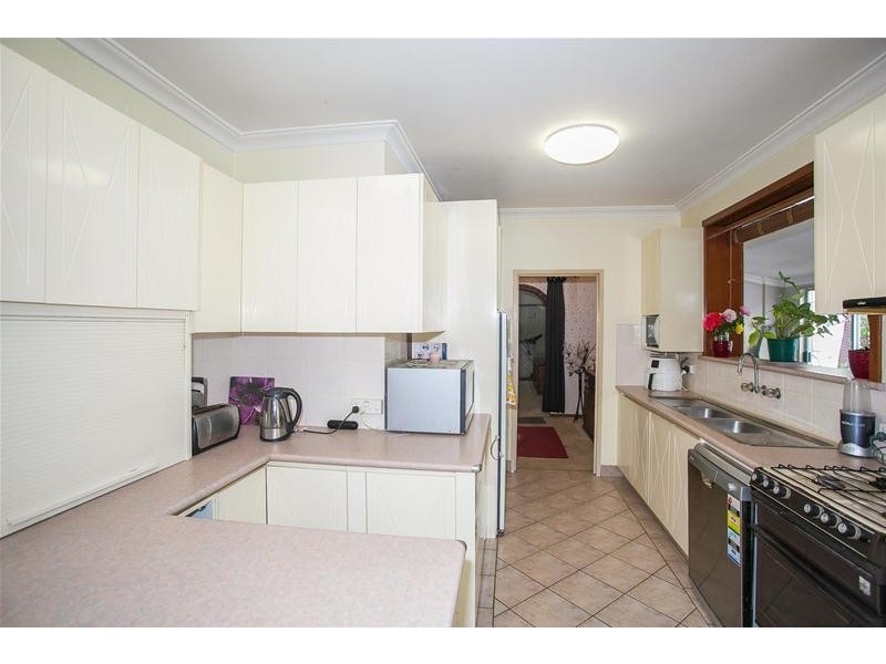 207 Kalamunda Road, Maida Vale WA 6057