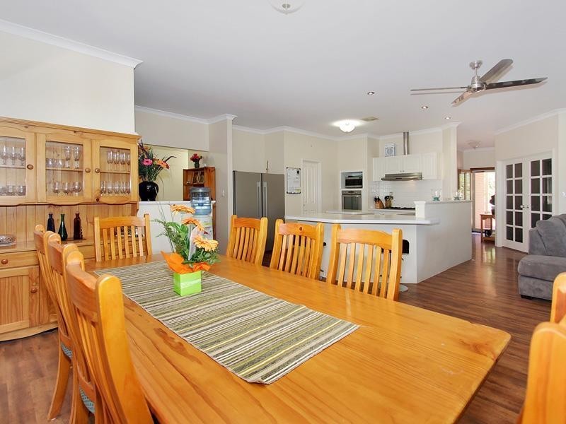 8 Darling Range Drive, Bedfordale WA 6112