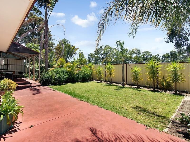 8 Darling Range Drive, Bedfordale WA 6112