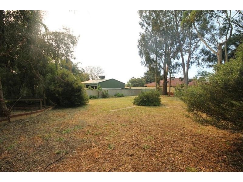 24 Clifton Street, Byford WA 6122