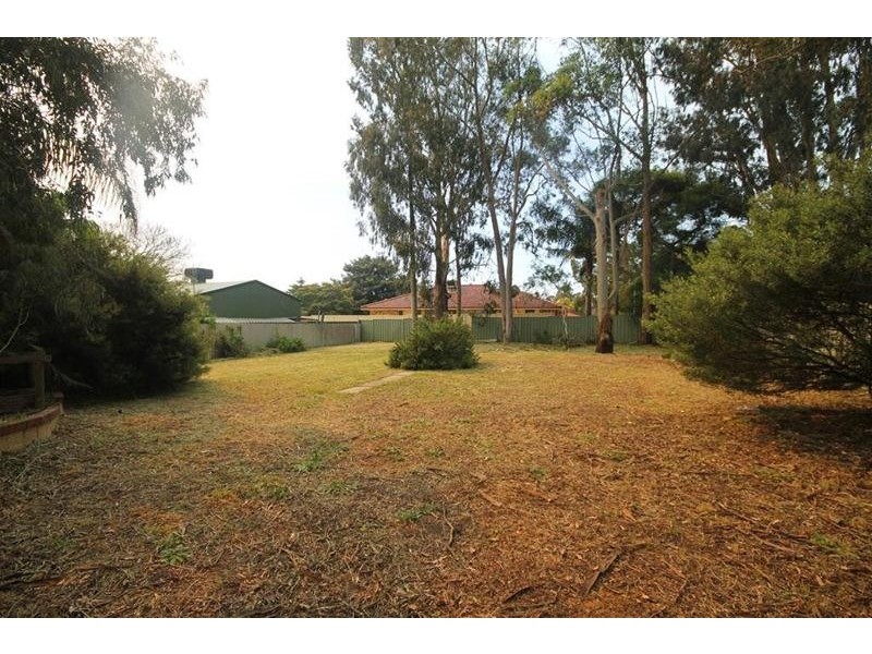 24 Clifton Street, Byford WA 6122