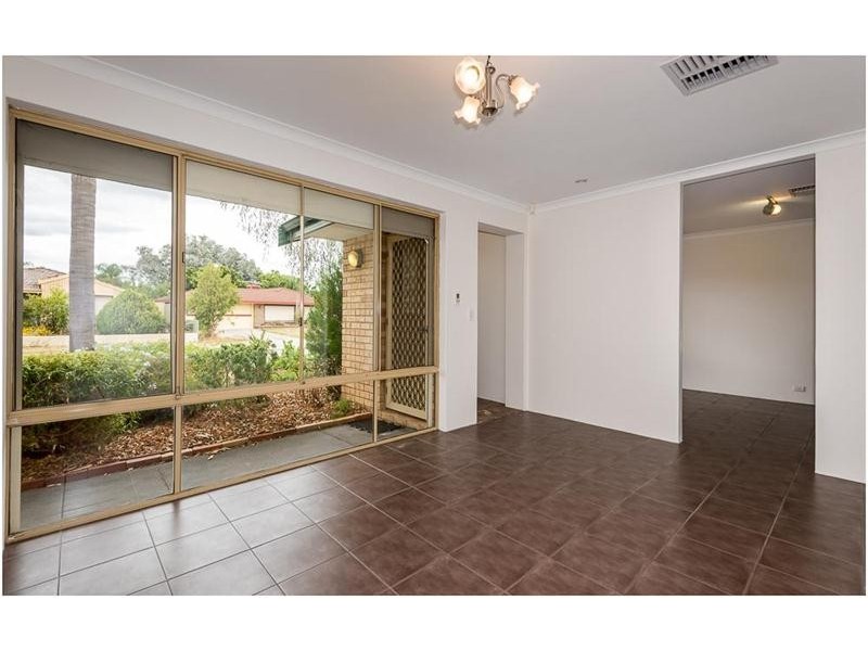 1 Tummell Court, Seville Grove WA 6112