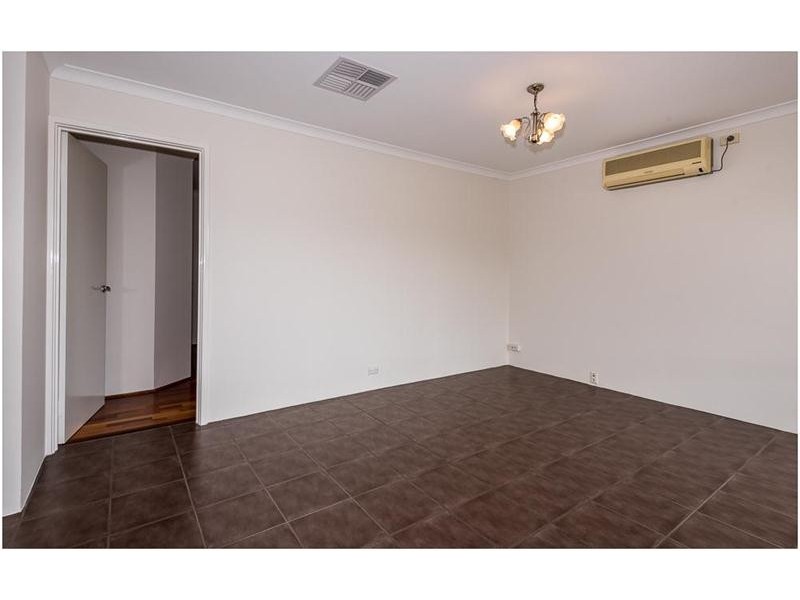 1 Tummell Court, Seville Grove WA 6112