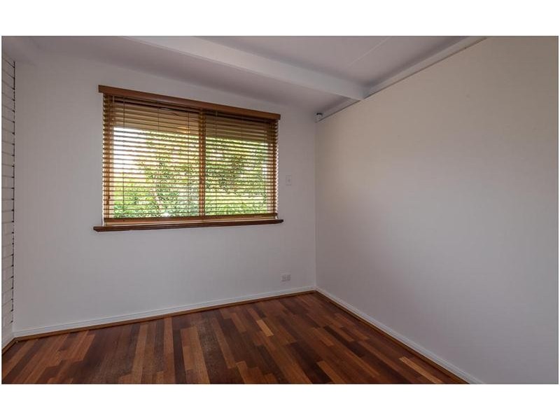 1 Tummell Court, Seville Grove WA 6112