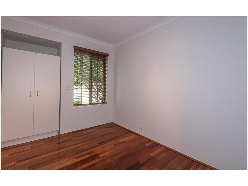 1 Tummell Court, Seville Grove WA 6112