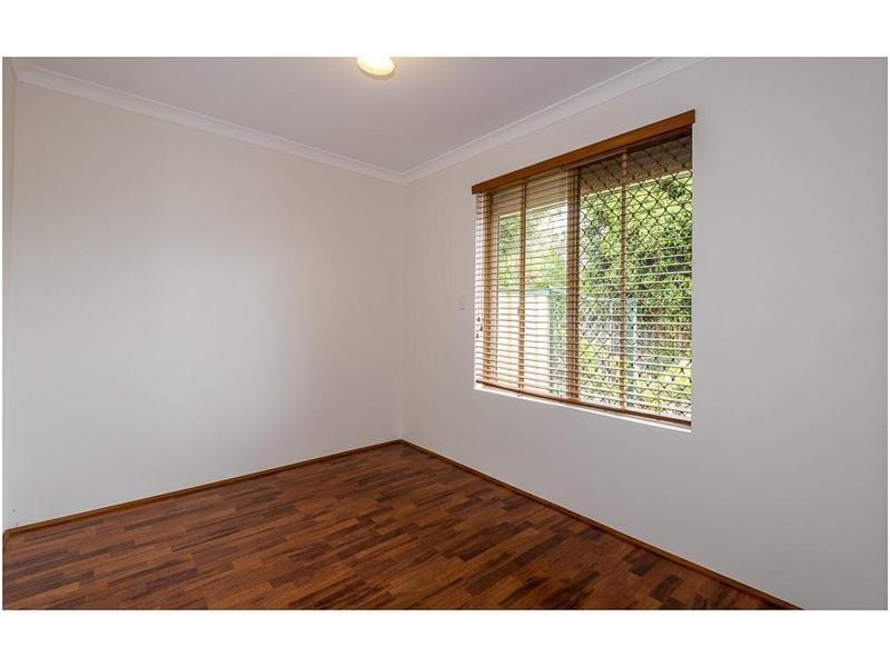 1 Tummell Court, Seville Grove WA 6112