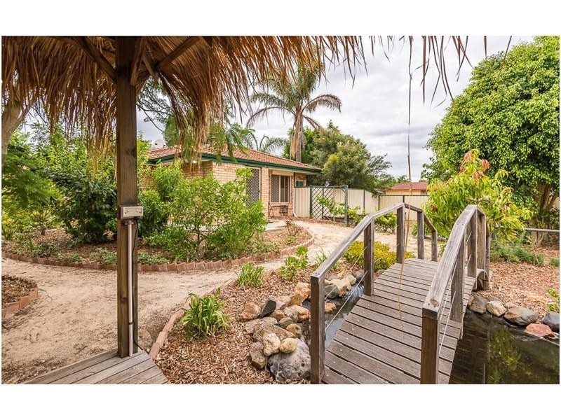 1 Tummell Court, Seville Grove WA 6112