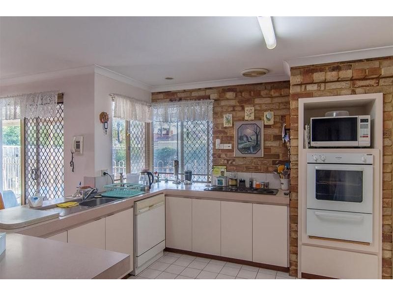 11 Cable Close, Seville Grove WA 6112