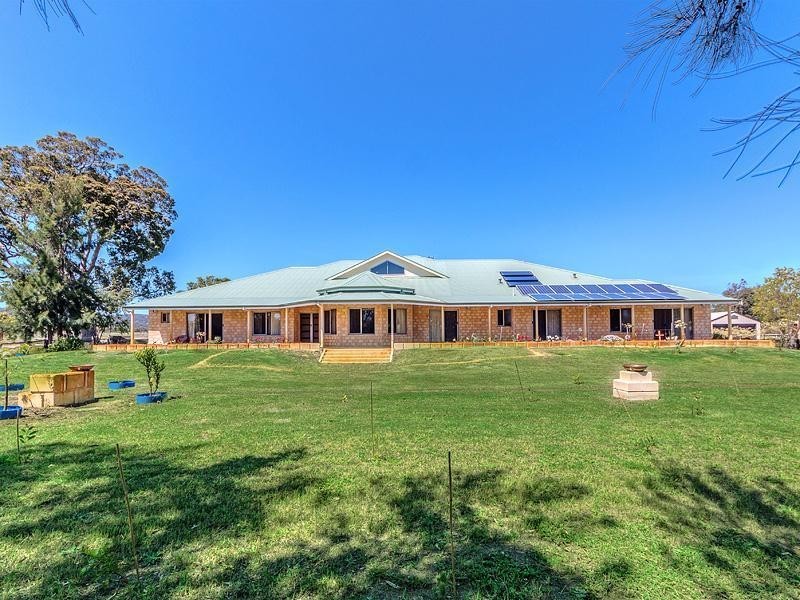 18 Fairbairn Road, Serpentine WA 6125