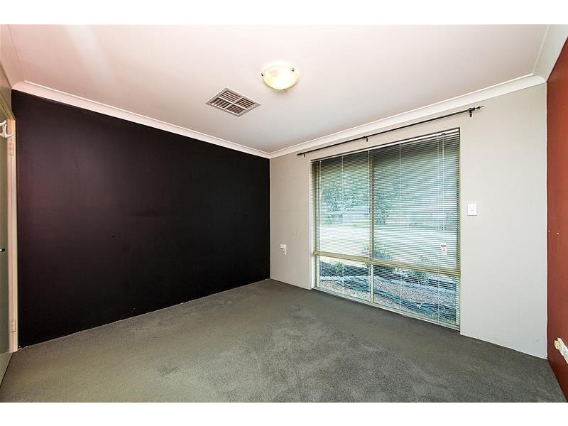 20 Henderson Drive, Seville Grove WA 6112