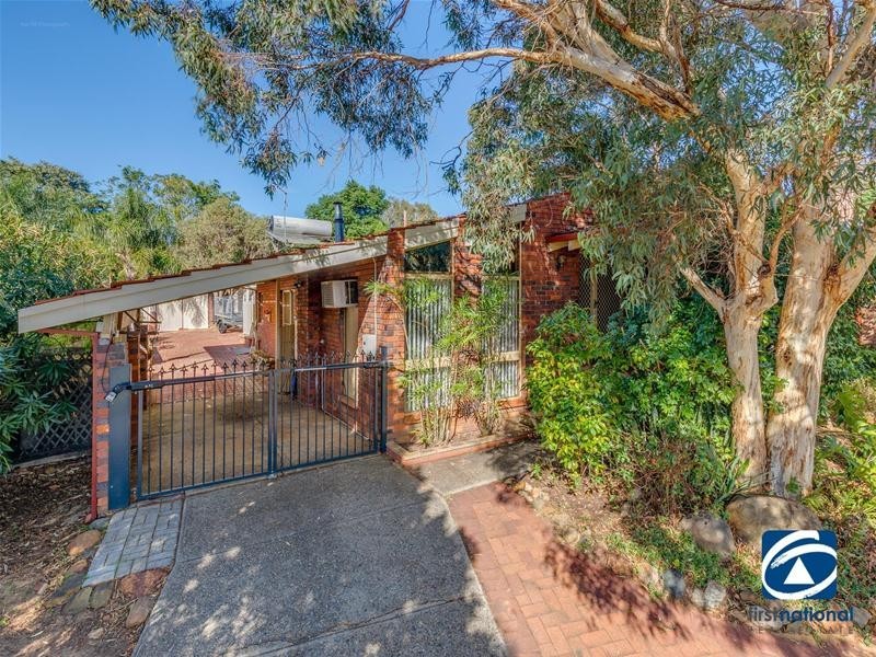 12 Wandoo Street, Mount Nasura WA 6112
