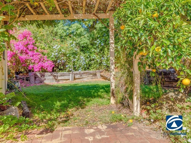 12 Wandoo Street, Mount Nasura WA 6112