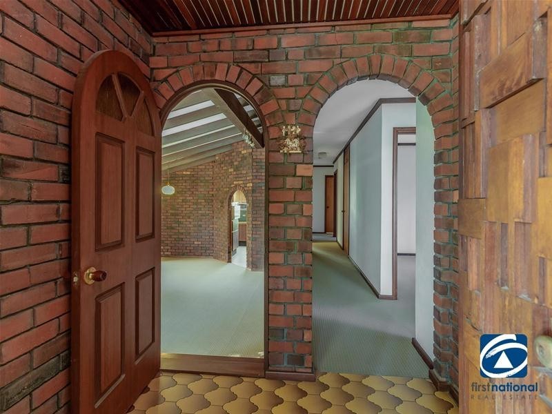 12 Wandoo Street, Mount Nasura WA 6112