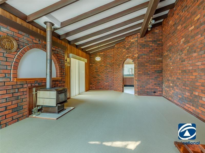 12 Wandoo Street, Mount Nasura WA 6112