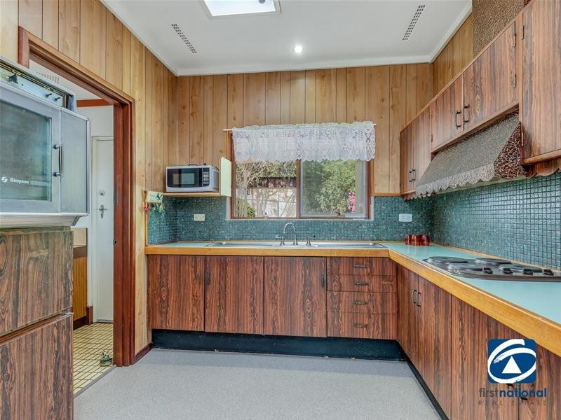 12 Wandoo Street, Mount Nasura WA 6112