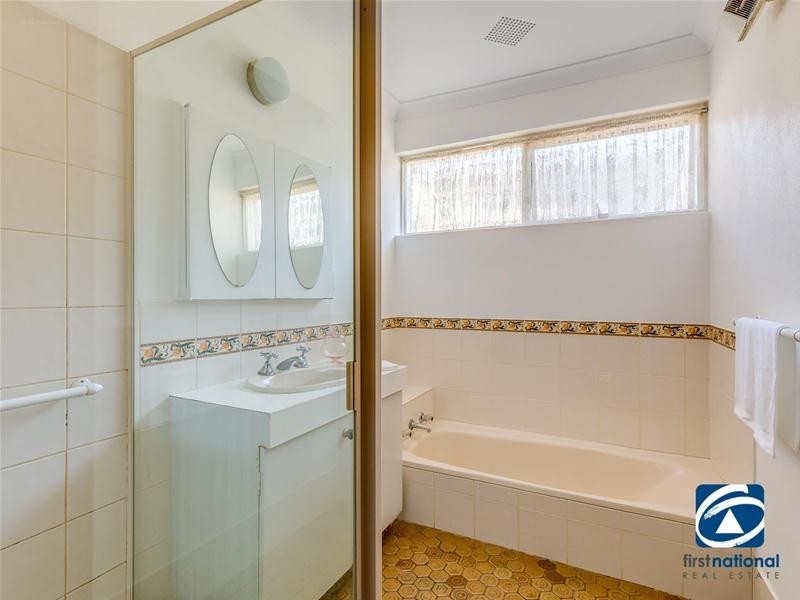 12 Wandoo Street, Mount Nasura WA 6112