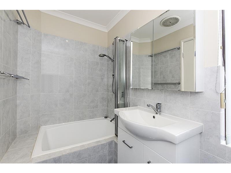 96 Crandon Street, Gosnells WA 6110