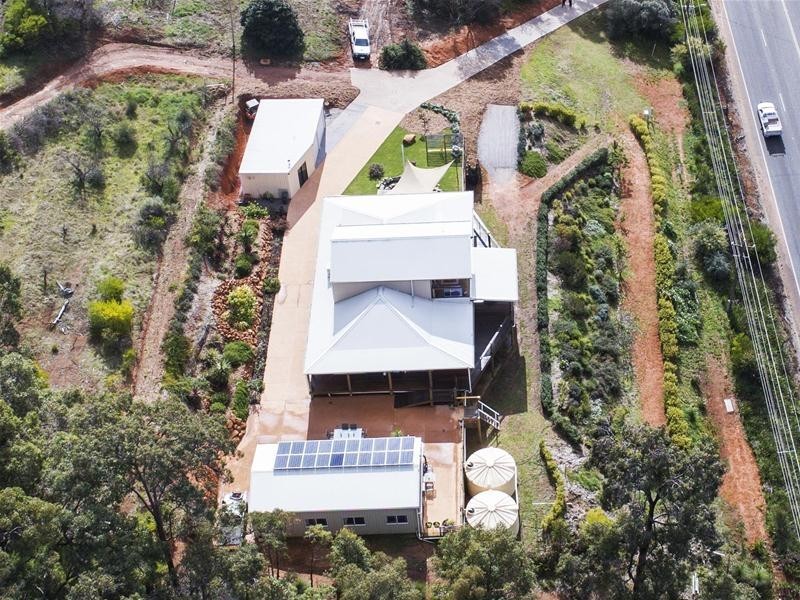 633 Brookton Highway, Roleystone WA 6111