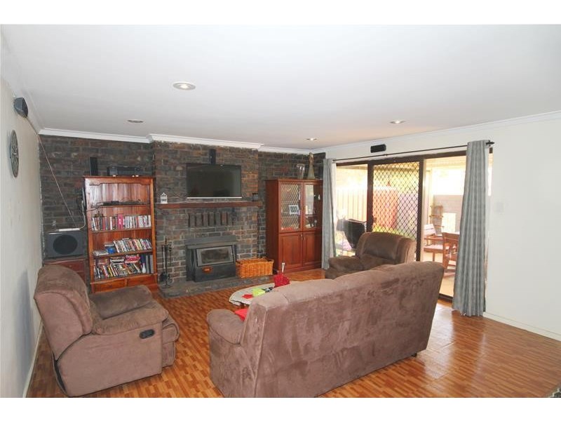 20 Dawson Street, Armadale WA 6112