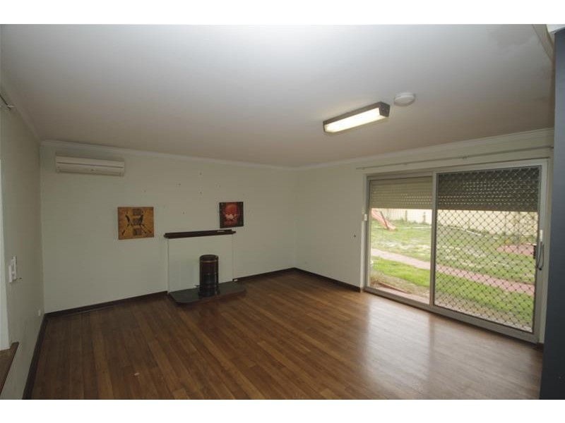 13 William Street, Armadale WA 6112