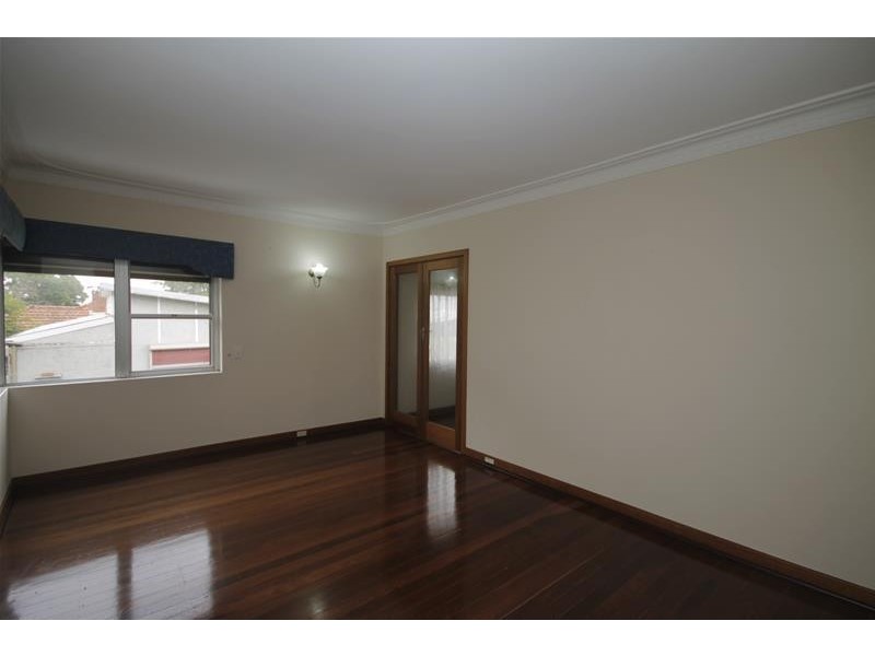 13 William Street, Armadale WA 6112