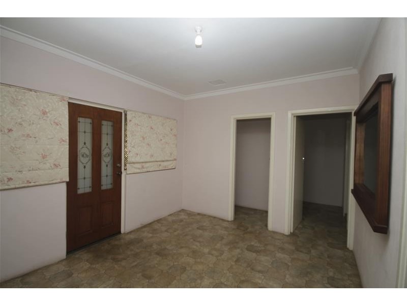 13 William Street, Armadale WA 6112