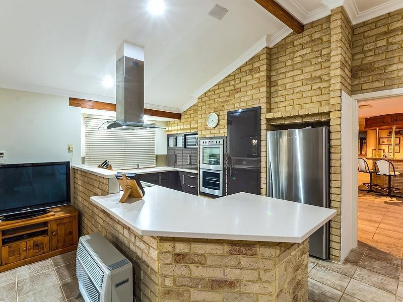 34 Wangoola Terrace, Mount Nasura WA 6112