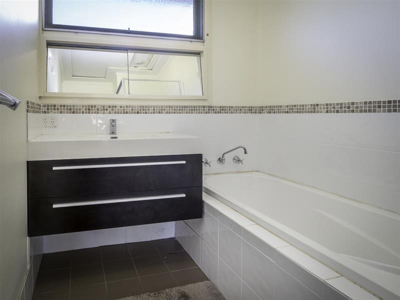 21 Winchester Road, Armadale WA 6112