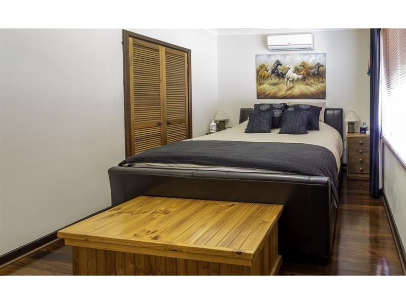 21 Winchester Road, Armadale WA 6112