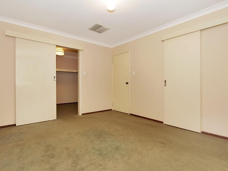 19 Onyx Road, Mount Richon WA 6112