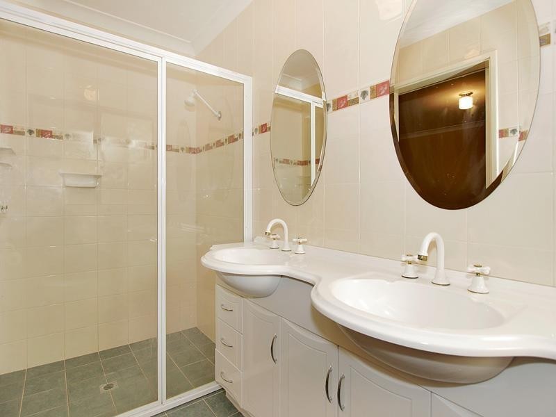 19 Onyx Road, Mount Richon WA 6112